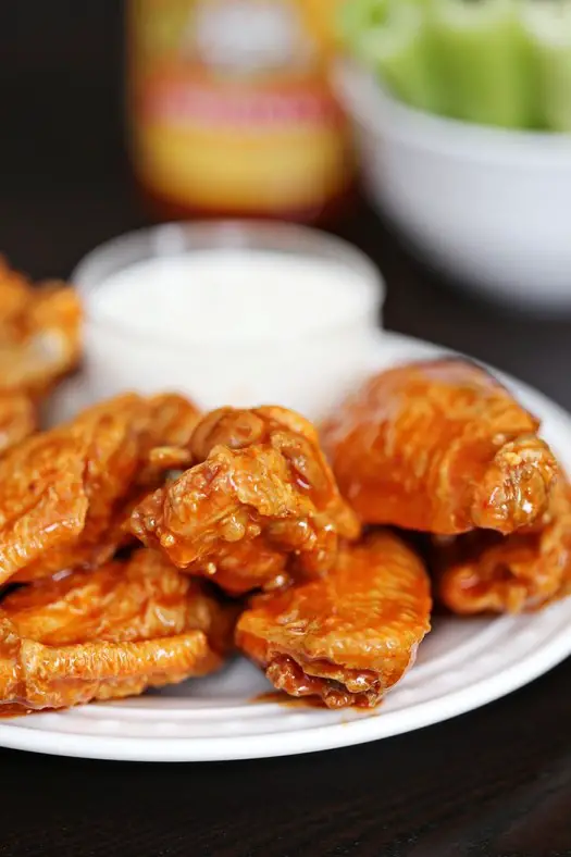 Ridiculously Easy Crock Pot Buffalo Wings To Eat While You Watch Sunday Football