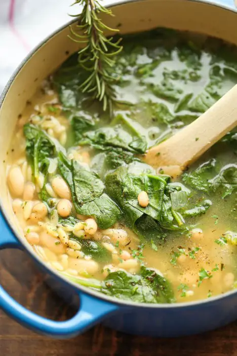 This Spinach And White Bean Soup Is Absolutely Amazing!
