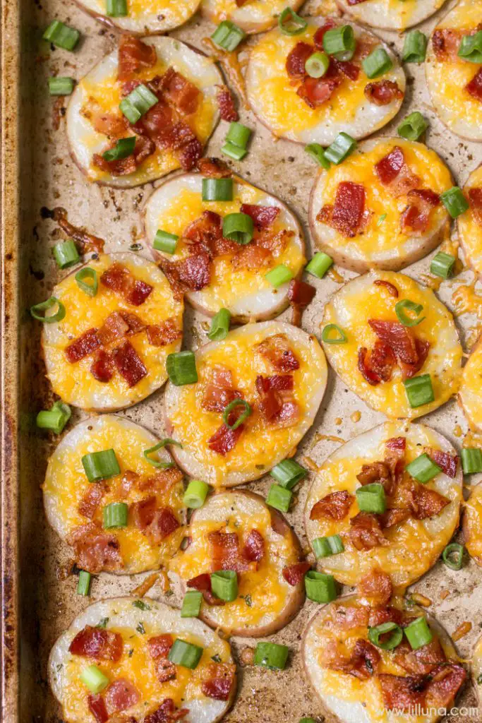 How To Make Insanely Delicious Loaded Baked Potato Rounds