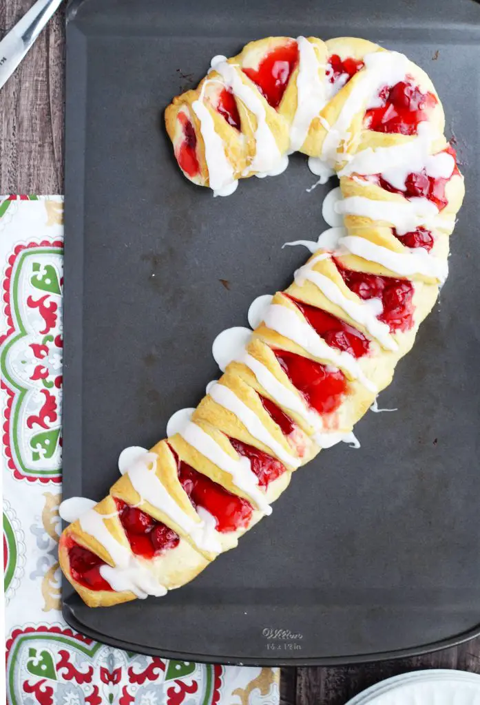 Easy And Festive Candy Cane Crescent Roll Breakfast Pastry