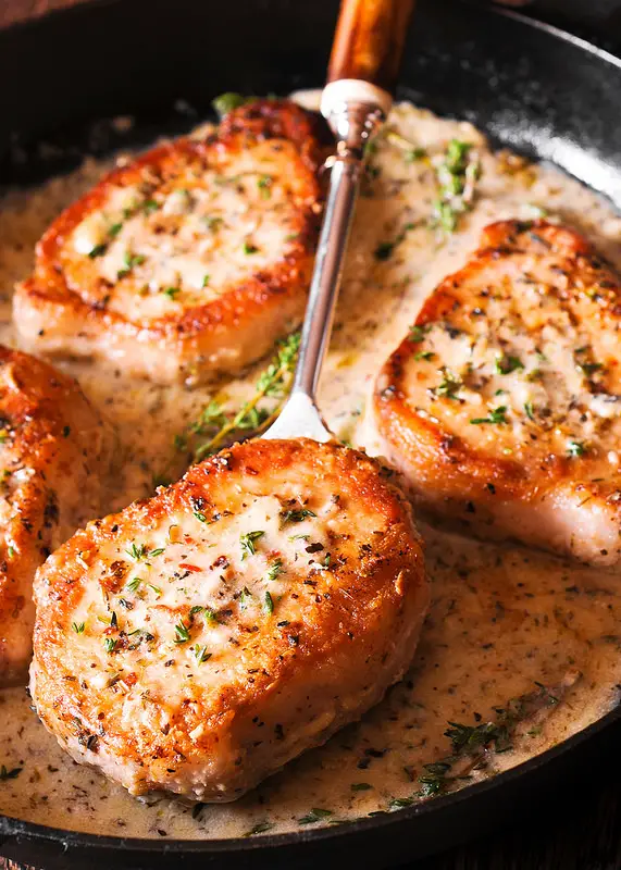 These Amazing Pork Chops in Creamy White Wine Sauce Are Everything You Need At The Dinner Table Tonight