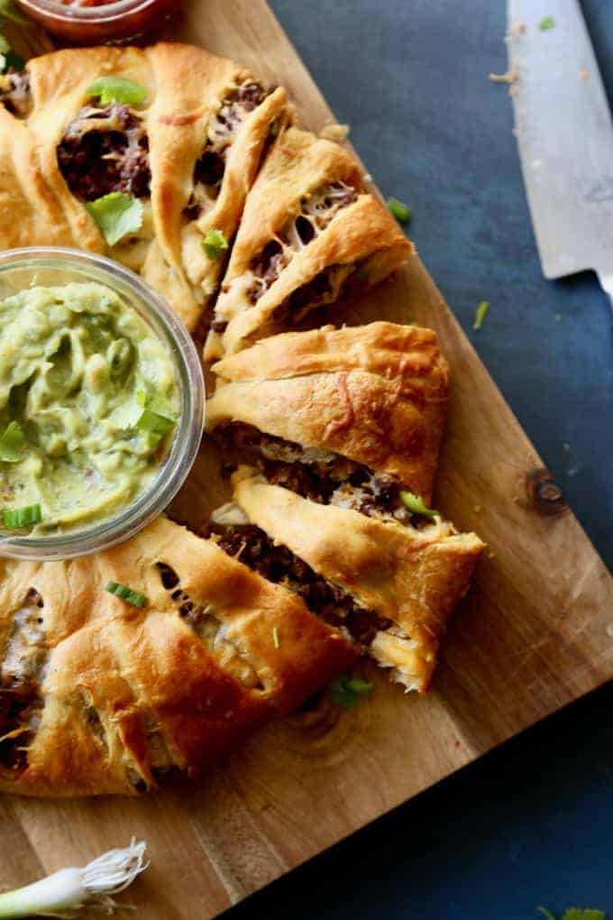 Best Super Bowl Appetizer Ideas-Beef Taco Ring
