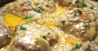 Southern smothered chicken