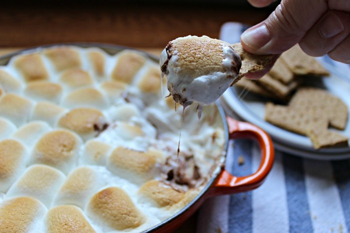Delicious, Fast & Easy Hershey's Summer S’mores