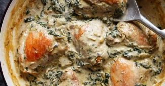 Creamy spinach artichoke chicken thighs