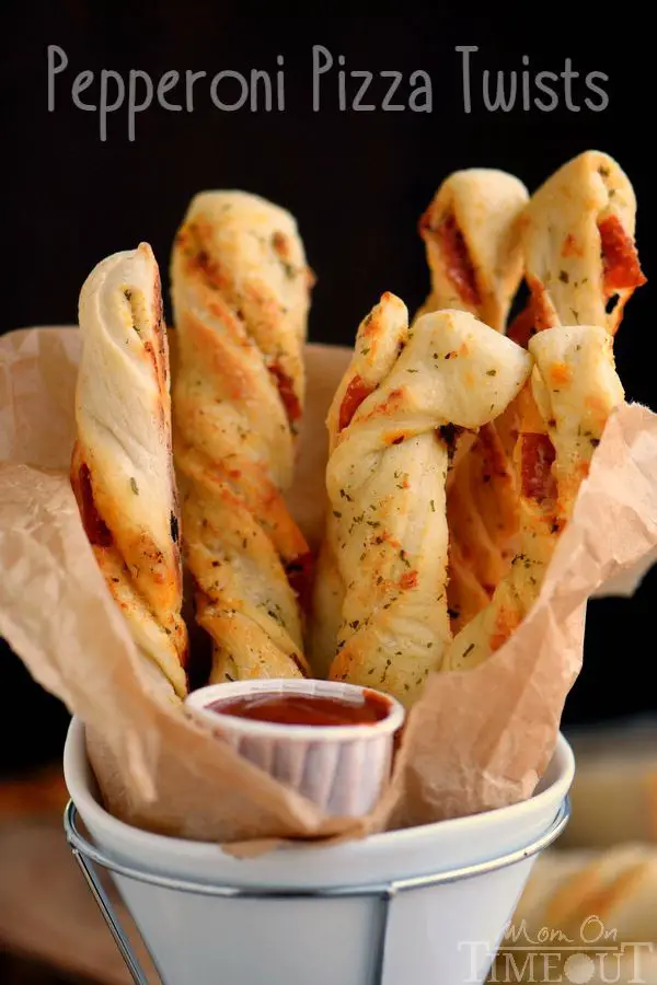 These Yummy Pepperoni Pizza Twists Will Disappear In A Flash