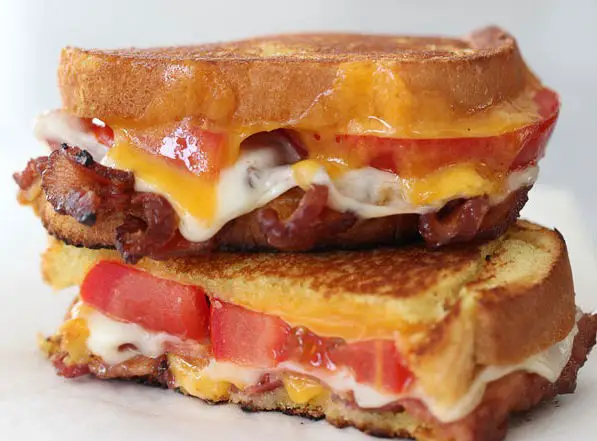 This Is The Best BLT Grilled Cheese Sandwich We’ve Seen Yet!