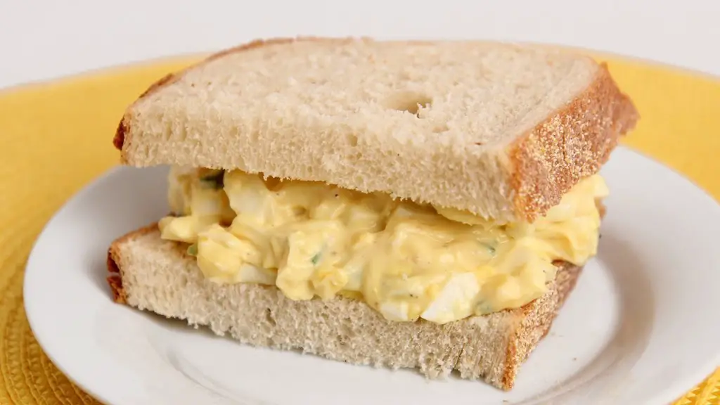 Quick And Easy Egg Salad Sandwich Recipe