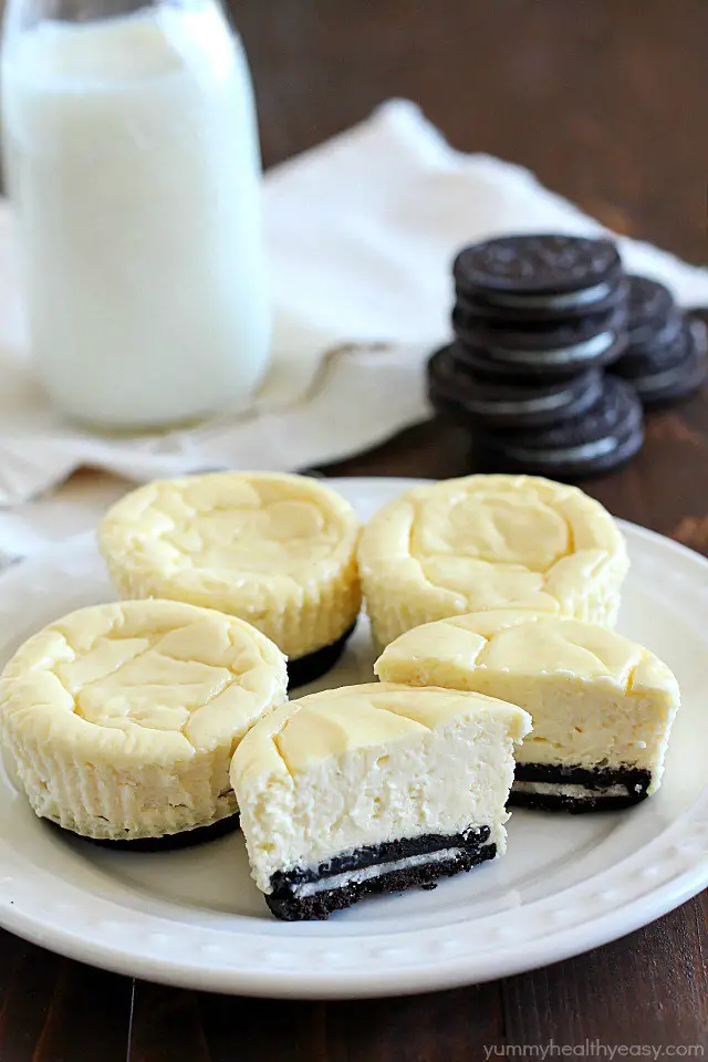 Insanely Clever Mini Cheesecakes With Oreo Crust