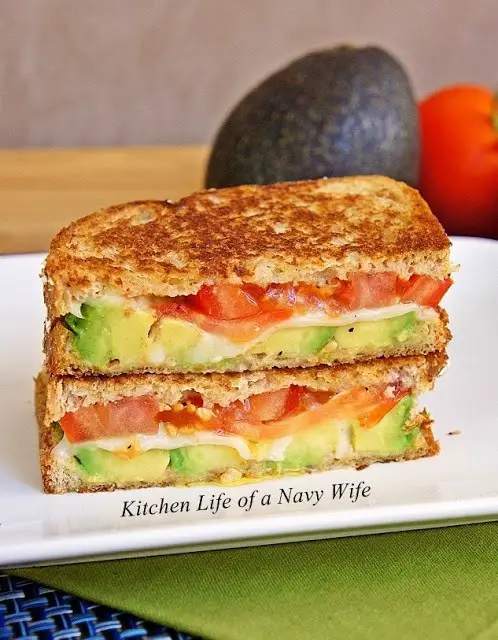 This Simple Avocado, Mozzarella And Tomato Grilled Cheese Sandwich Is Really Fantastic!