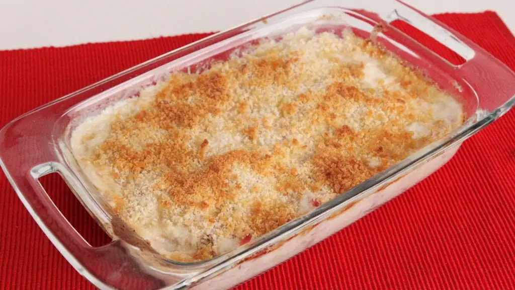 This easy and delicious chicken cordon bleu casserole is a delightful twist on the classic recipe. Skip the stuffing, rolling, and frying - this comforting dish still captures all the flavors you love. Enjoy the simplicity and mouthwatering taste of this delectable dish.