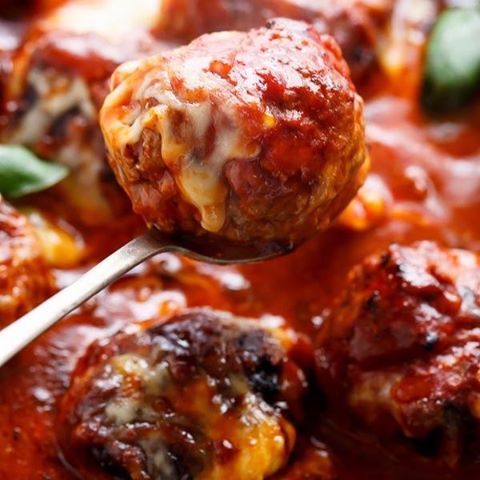 Amazingly Delicious One Skillet Sun Dried Tomato Cheesy Meatballs