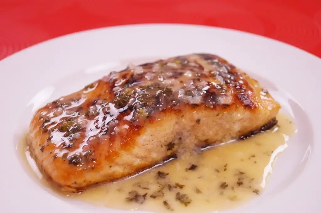 Ready In Minutes This Easy Pan Seared Salmon Recipe With Lemon Butter Sauce Is Fabulous