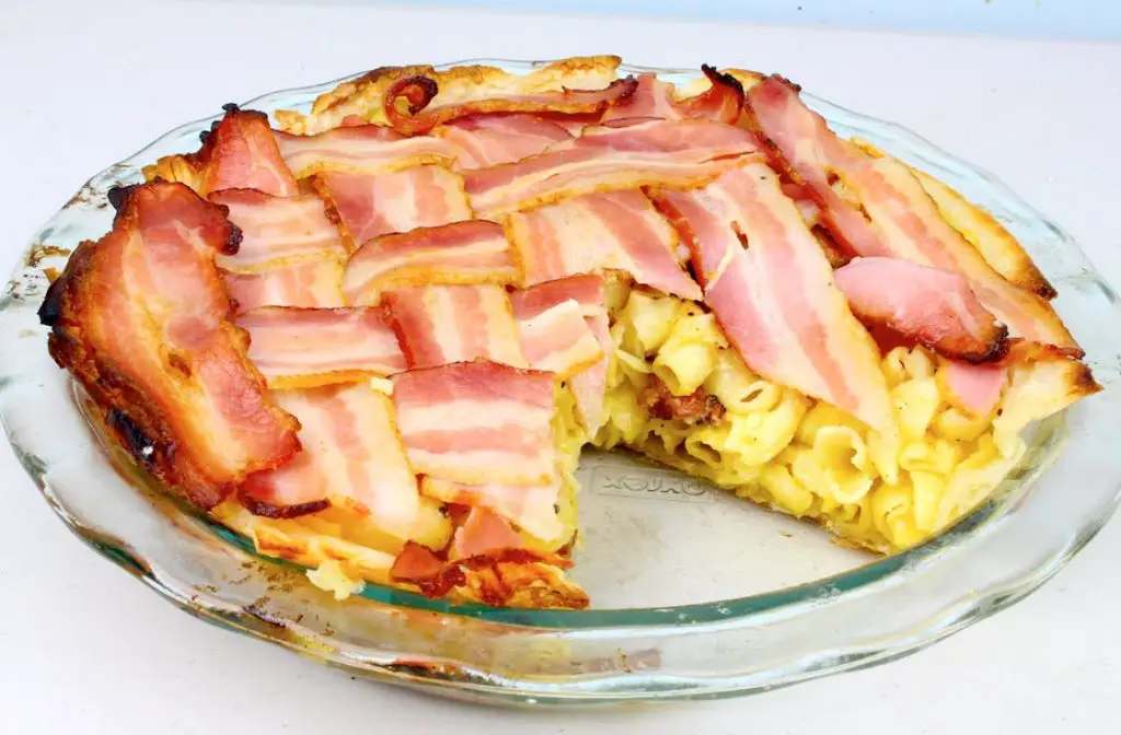 How To Make A Bacon Mac And Cheese Pie