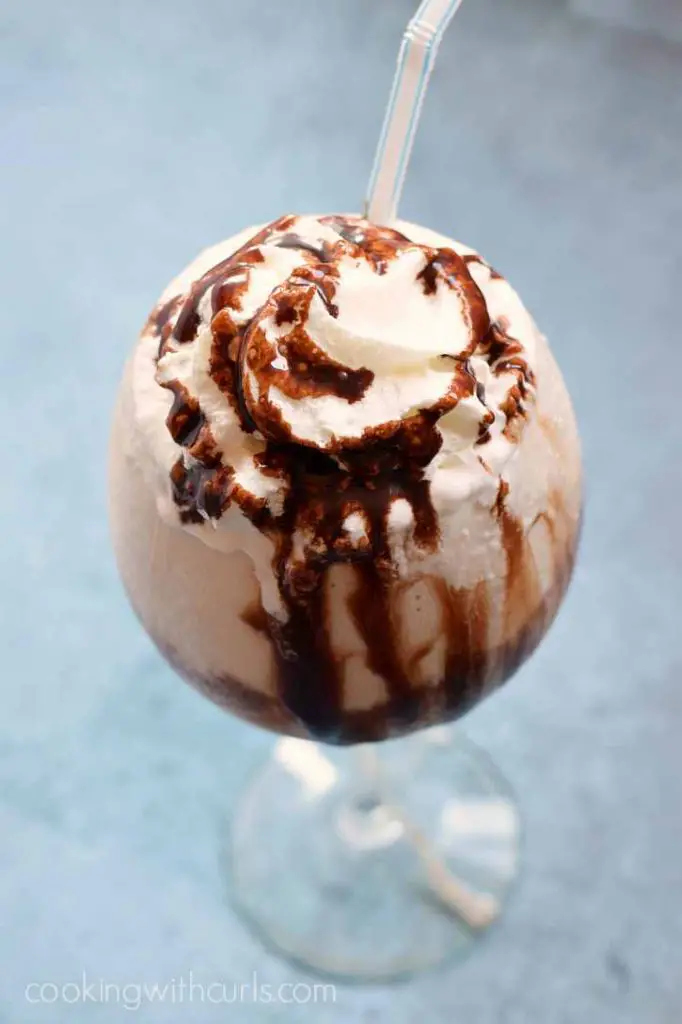 Baileys Mudslide Milkshake Recipe With Ice Cream