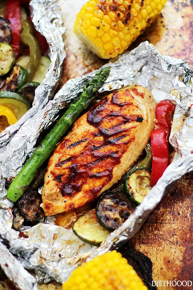 Quick And Easy Grilled Barbecue Chicken and Vegetables in Foil