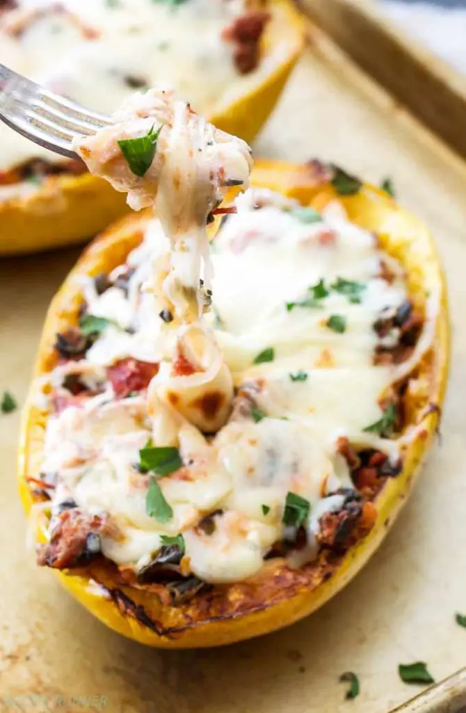Seriously Gorgeous Spaghetti Squash Lasagna With Turkey And Spinach Sauce