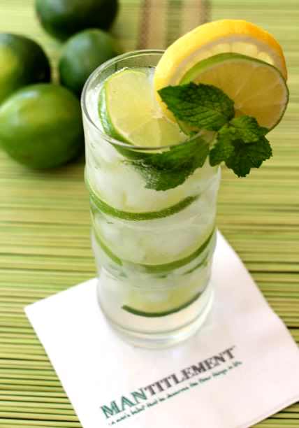Super Easy Tequila Limeade Recipe To Make This Summer