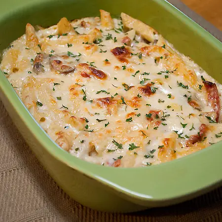 Baked Cheesy Chicken Penne Pasta Bake
