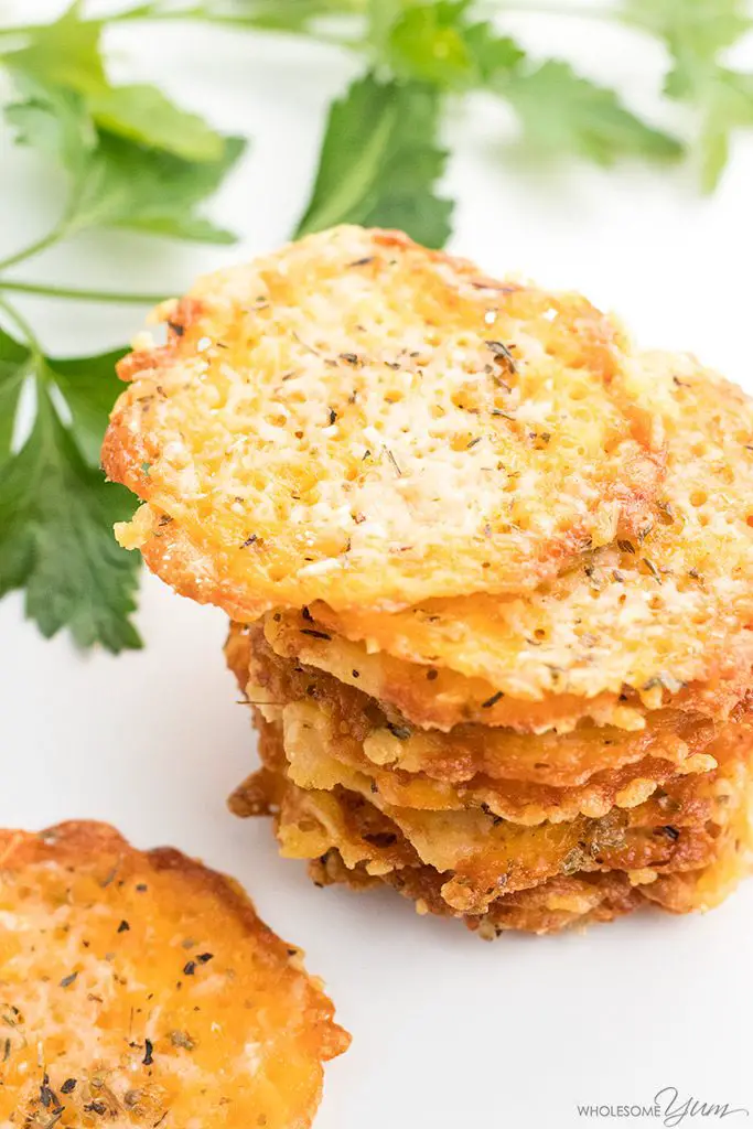 Genius Way To Cook Little Heaps Of Parmesan And Turn Them Into Amazing, Crispy Cheese Chips