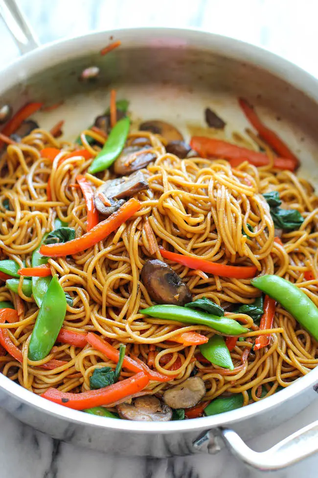 Copycat Chinese Restaurant Recipes To Make At Home-Easy Lo Mein 