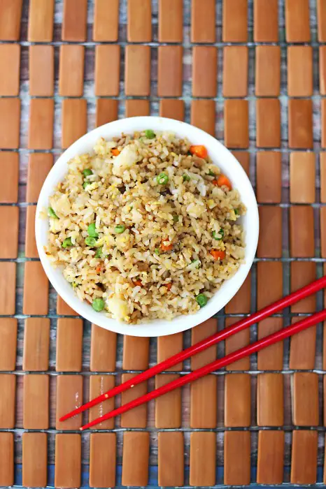 Copycat Chinese Restaurant Recipes To Make At Home- Chinese Restaurant Fried Rice
