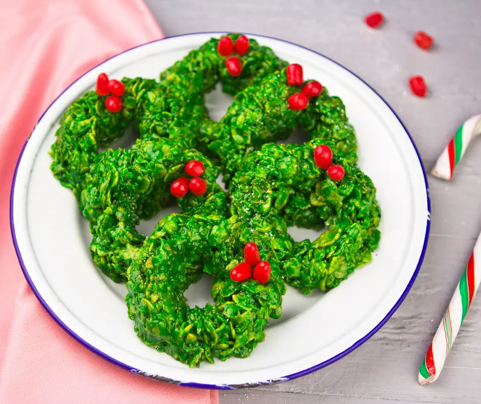 Christmas Wreath Cookies Made With Corn Flakes: No-Bake Breakfast Treats for a Festive Holiday Season