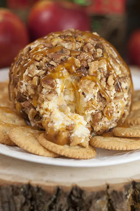 Caramel Apple Cheese Ball: A Delicious Recipe for Fall Parties