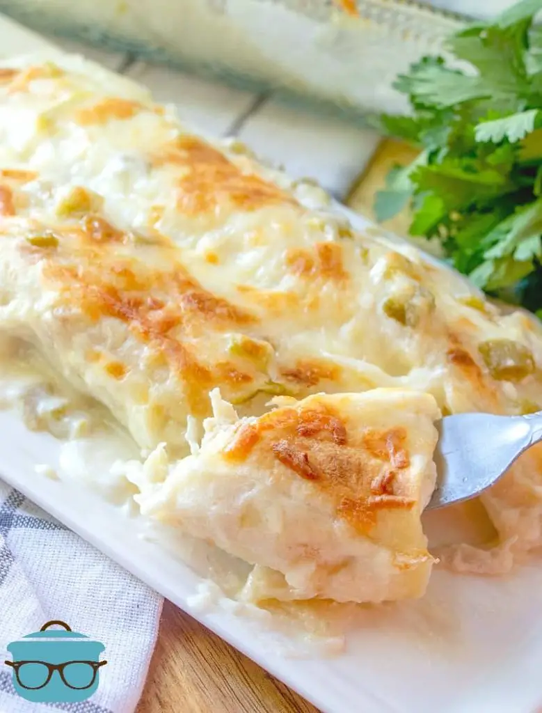Creamy Chicken Enchiladas with White Sauce: A Delicious Mexican-Inspired Dinner