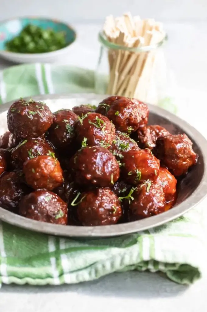 Crockpot Meatballs with Grape Jelly Sauce- Culinary Hill
