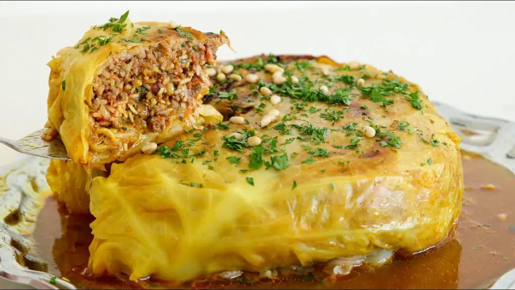 Impress Your Guests with This Hearty Stuffed Cabbage Cake Recipe